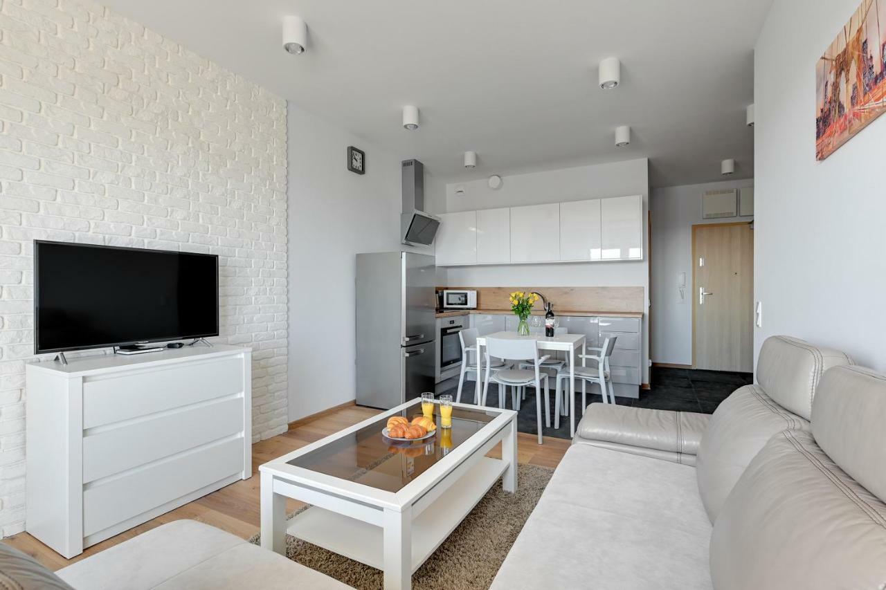 Apartament Beautiful Seaside View - 4 Oceans Premium *