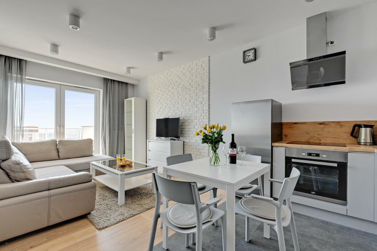 Apartament Beautiful Seaside View - 4 Oceans Premium *